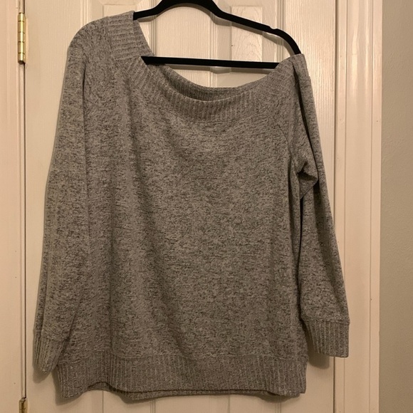 Torrid Super Soft Plush Off One Shoulder Sweater Size 2 - Picture 1 of 9
